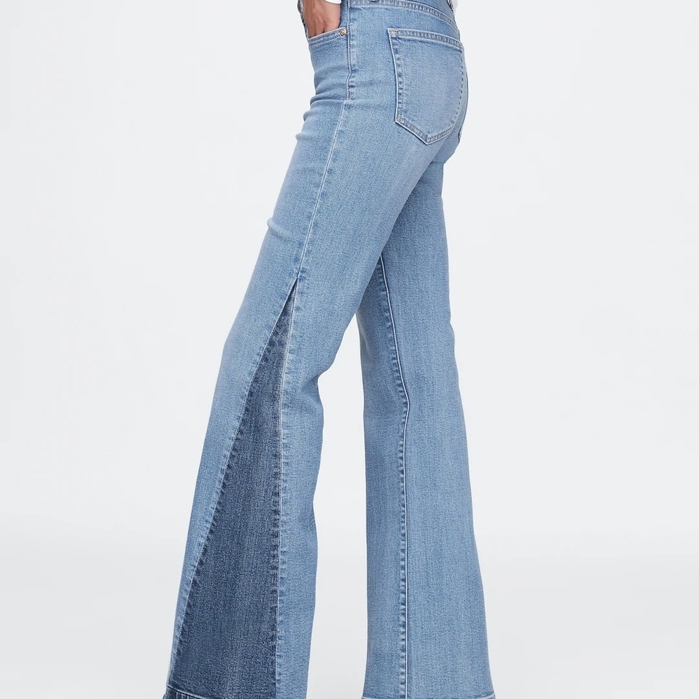 GAP Two-Tone Blue 70's Flare High Rise Jeans - Picture 14 of 15